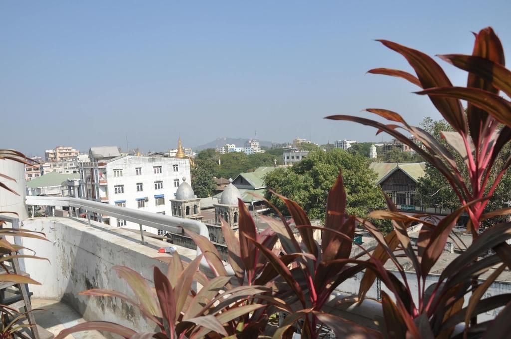 Garden Hotel Mandalay Exterior photo